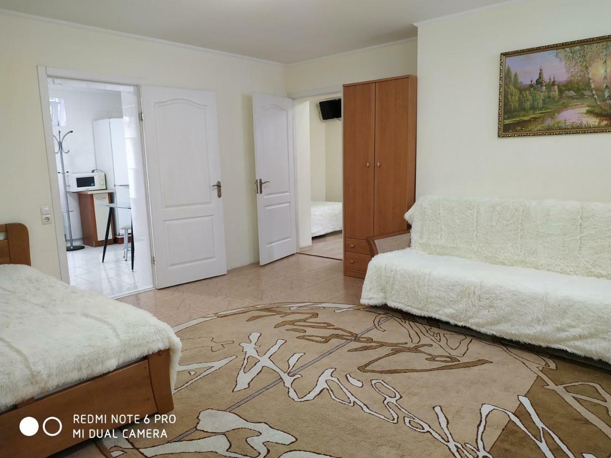 Guest House Butterfly Wing Odesa Exterior photo